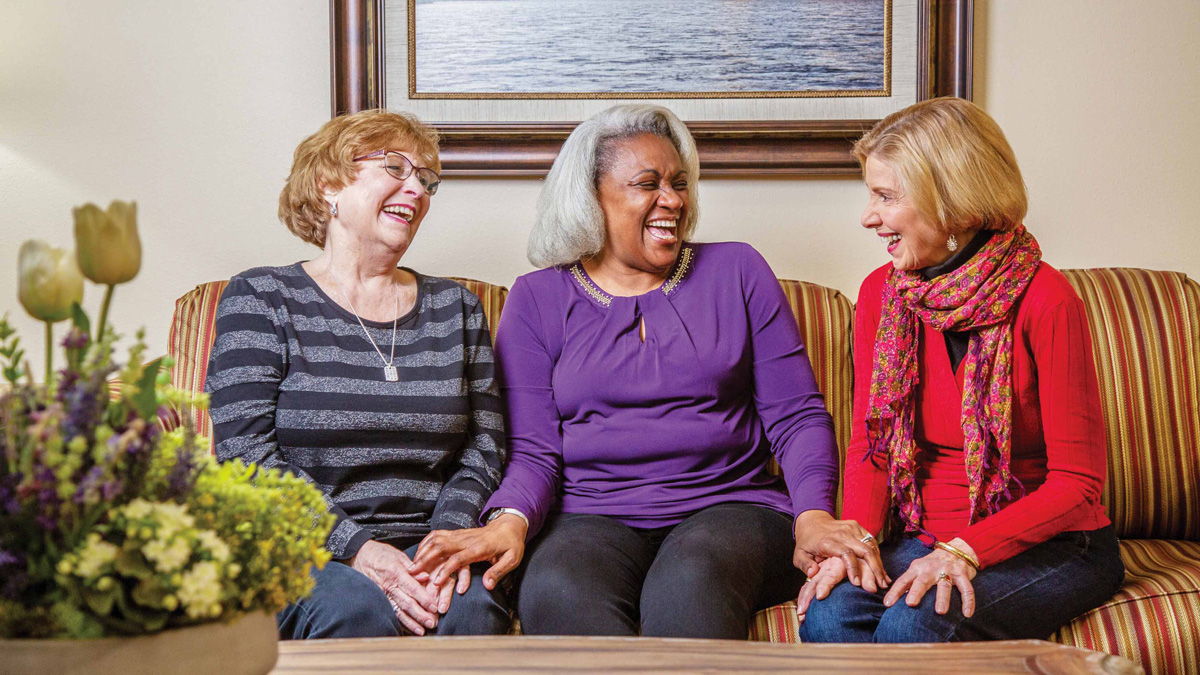 Residents enjoying time together at Southern Pines